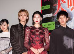 『犬鳴村』の公開初日舞台挨拶が開催！