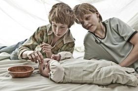 悲劇的な子供時代を過ごし、人を愛する術も、愛される術も知らずに育った兄弟の物語