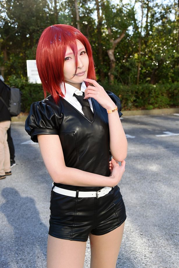 「宝石の国」のシンシャに扮する あさめあこさん