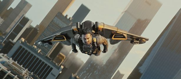 ブラックボックス争奪戦の行方は…？