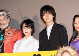 『ヲタクに恋は難しい』の大ヒット記念舞台挨拶が開催！