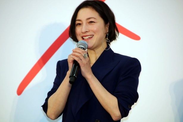 斎藤奈々恵役の広末涼子