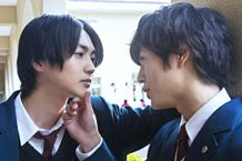 吉野北人の“壁ドン”に、奥野壮が“あごクイ”で応戦!?