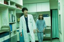  約5年ぶりに共演をはたした坂口と永野、オフショットは必見！