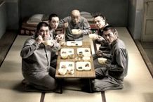 おせち料理争奪のため、壮絶なめし自慢が始まる