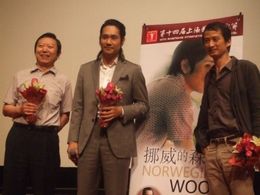 中国本土プレミア上映の舞台挨拶で、上海語で挨拶した松山ケンイチ