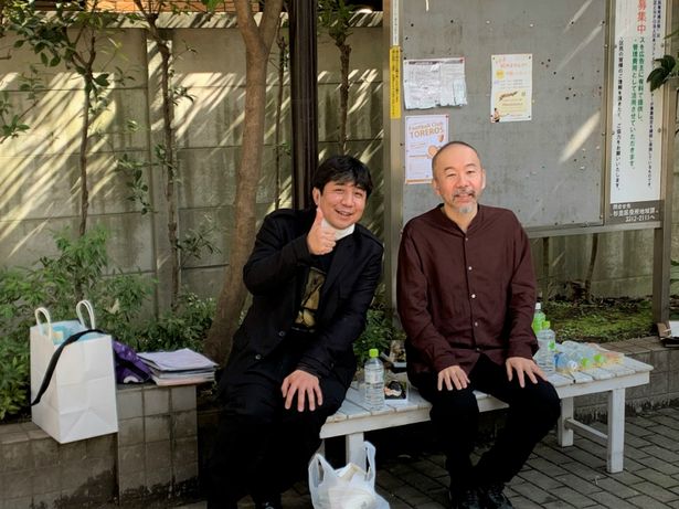 「映画秘宝」編集長の岩田和明は「娯楽とフィクションの力こそ人の魂を救うと信じます」とコメント