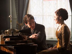 様々な天才を演じてきたベネディクト・カンバーバッチが、今度は世紀の発明家エジソンに