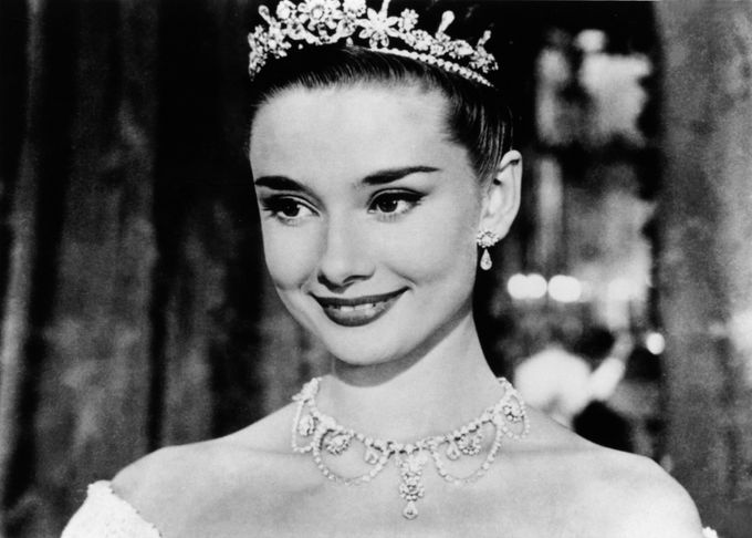 ローマの休日：映画作品情報・あらすじ・評価｜MOVIE WALKER PRESS 映画