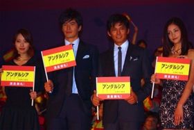 『アンダルシア』の初日舞台挨拶で織田裕二ら豪華キャストが登壇