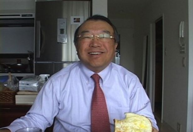 死を描きながら悲壮さをあまり感じさせないのはユーモラスな父親のおかげ