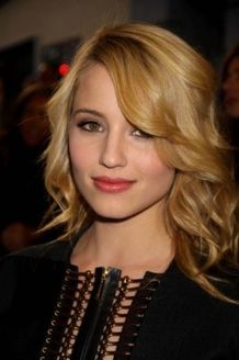 人気テレビドラマ「glee」でおなじみのディアナ・アグロン