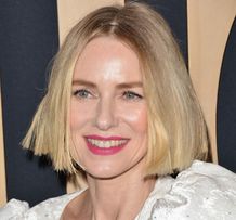 ナオミ・ワッツの投稿動画に衝撃！