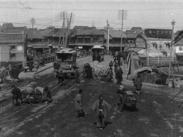 【写真を見る】100年以上前の街や人々の様子が克明に記録！貴重な映像資料を自宅から目撃