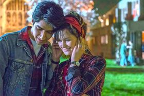 1980年代のイギリスの閉塞的な郊外の街ルートンを舞台にした『カセットテープ・ダイアリーズ』