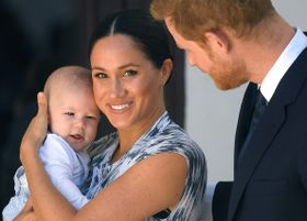 まもなく1歳の誕生日を迎えるメーガン妃とヘンリー王子の息子アーチーくん