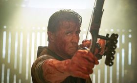 映画　ランボー劇中使用　矢尻　映画プロップ 全部知ってた？映画「ランボー」シリーズにまつわる10のトリビア