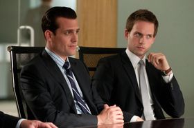 最終シーズンが日本でも放送中のドラマ「SUITS/スーツ」の魅力を再確認