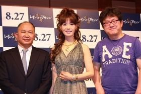 ジョン・ウー監督(左)と、スー・チャオピン監督(右)、大地真央が『レイン・オブ・アサシン』来日会見に出席
