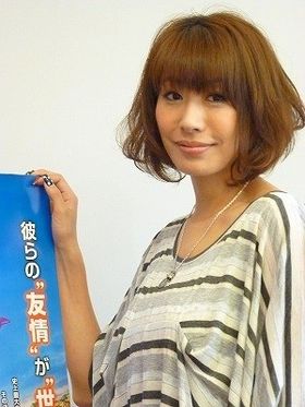 『カーズ2』日本語吹替版で若き女スパイ、ホリー・シフトウェルの声を演じた朴ロ美