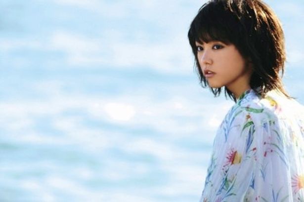 『乱反射』は､高校3年生で第50回角川短歌賞を受賞した歌人・小島なおの歌集を基にした青春映画