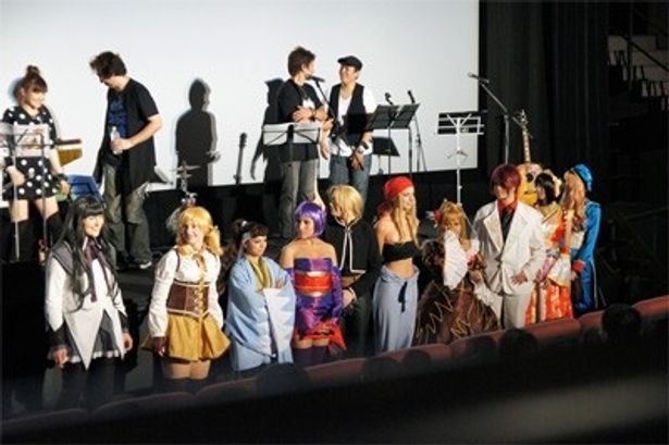イベントには同週末からの世界コスプレサミットを控えていた各国代表がゲストで登場する一幕も