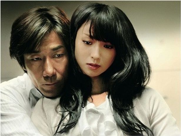 『夜明けの街で』は10月8日(土)より全国公開