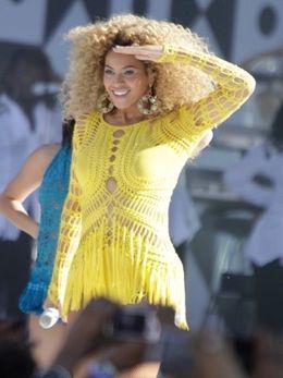 ビヨンセの主演が決まっていた『スター誕生』リメイク作品の撮影が延期になりそうだ