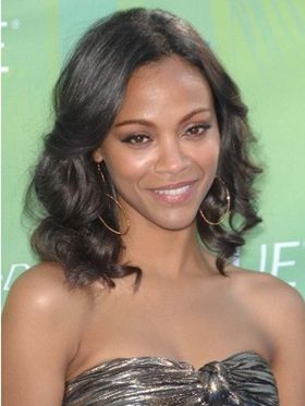 『アバター』のヒロインを演じたゾーイ・サルダナが、映画評論家の間で“新アンジェリーナ・ジョリーの登場”と騒がれている