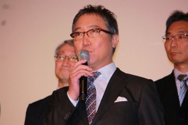 プロジェクトマネージャー・川渕幸一役の佐野史郎