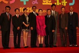 三谷幸喜監督作『ステキな金縛り』の完成披露記者会見が開催