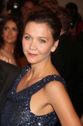 バイブレーター発明の経緯を描く『Hysteria』に出演しているマギー・ギレンホール。メリットはあったのだろうか？