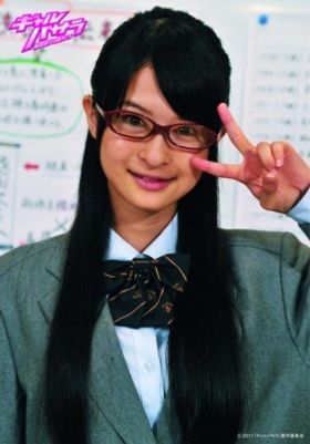 『ギャルバサラ 戦国時代は圏外です』前売券特典の特製フォトカード。SKE48小木曽汐莉の劇場窓口バージョン