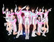 史上初(!?)の地球防衛ガールズの面々。地球の命運は彼女たちに託された