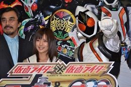 仮面ライダーフォーゼと共に登壇した真野恵里菜が作品に込めた熱い思いを語った