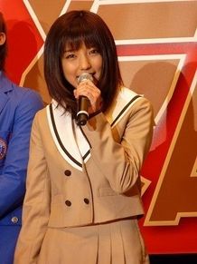 女子高生ライダーのなでしこを演じた真野恵里菜