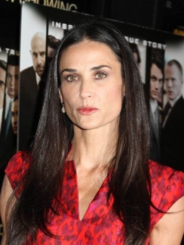 アシュトン・カッチャーとの離婚で傷心中のデミ・ムーア