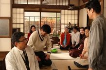 『ALWAYS 三丁目の夕日'64』に出演する三浦友和、もたいまさこ