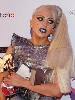 レディー・ガガ、NYの大晦日カウントダウンイベントに出演