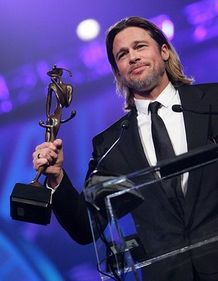 ブラット・ピット、スキーで前十字靭帯損傷！