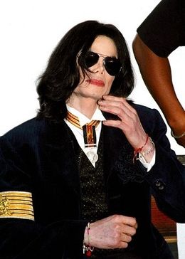 マイケル直筆の未完成の歌詞がオークションに