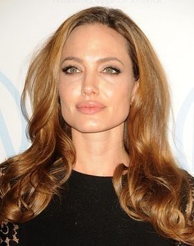 アンジェリーナ・ジョリーがジョージ・クルーニーの恋人を完全無視