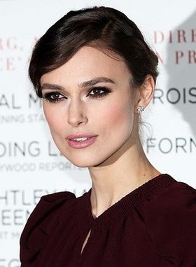 キーラ・ナイトレイ、Skypeでセックスシーンの表情を練習