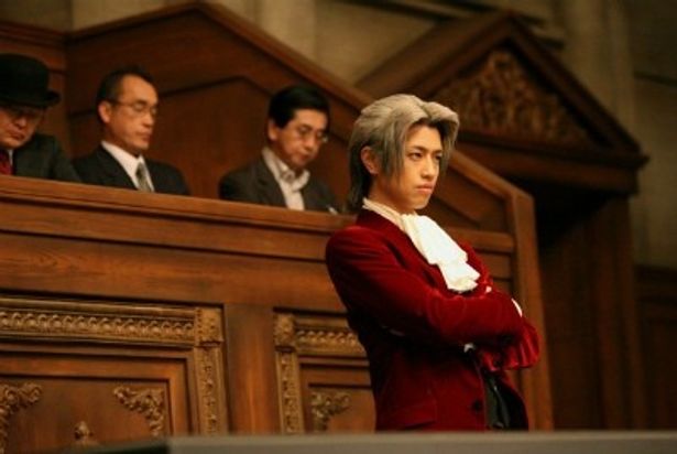 緊迫感あふれる法廷シーン