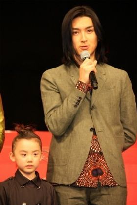 『ライアーゲーム 再生』の舞台挨拶に登壇した松田翔太