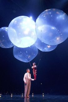 アカデミー賞授賞式でシルク・ドゥ・ソレイユがパフォーマンス