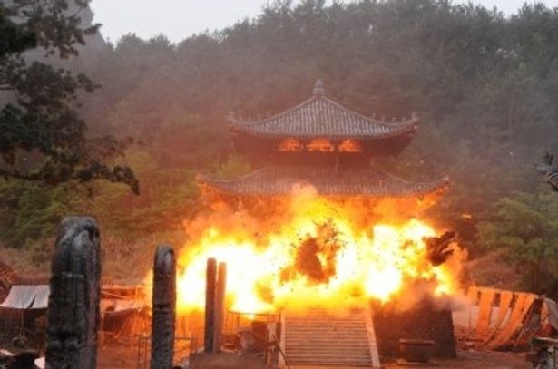 4ヶ月かけ、中国浙江省に作った瓜二つの少林寺のセット。建造には約2億4000万円を費やした