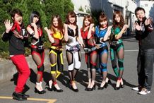 仮面ライダーGIRLSの6人が芸人きっての仮面ライダー通であるオジンオズボーンと試練・難問に立ち向かう
