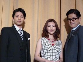 『種まく旅人 みのりの茶』初日舞台挨拶に登壇した陣内孝則、田中麗奈、吉沢悠