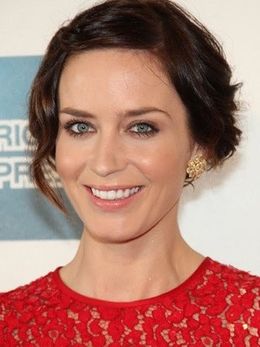 トライベッカ映画祭のレッドカーペットを席巻！